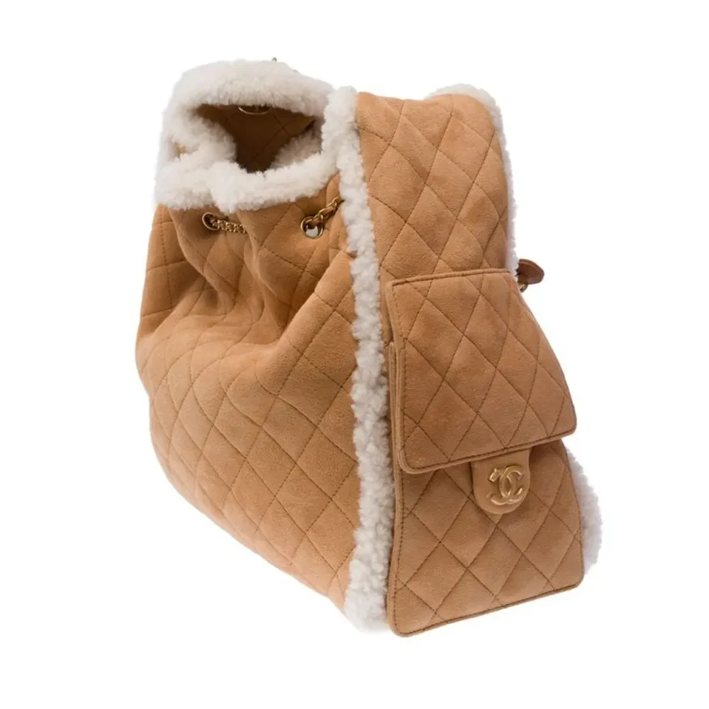 CHANEL Shoulder Bag